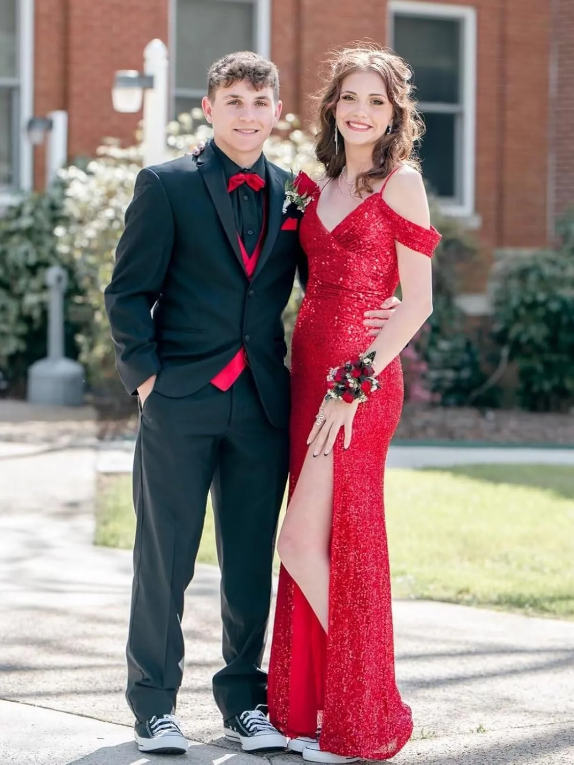 BANTRATIC Sequin Mermaid Prom Dress for Women Long Off Shoulder Sparkly Bridesmaid Dresses with Slit Formal Evening Gown