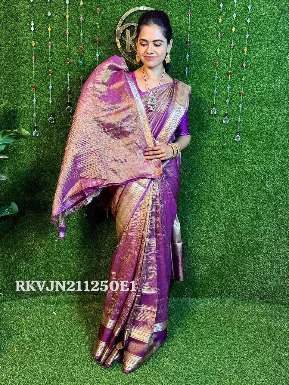 crushed soft tissue sarees.