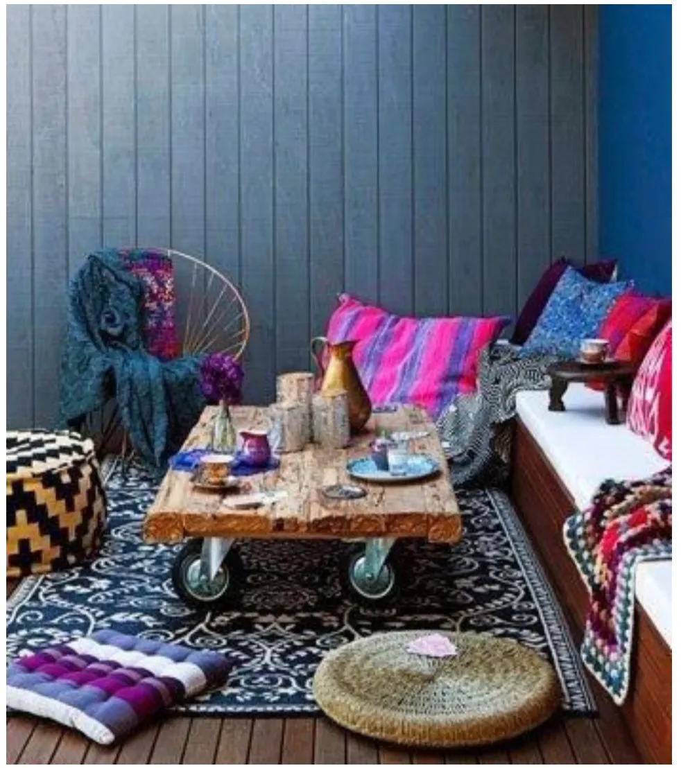 Murano Black And Cream Traditional Recycled Plastic Reversible Outdoor Rug