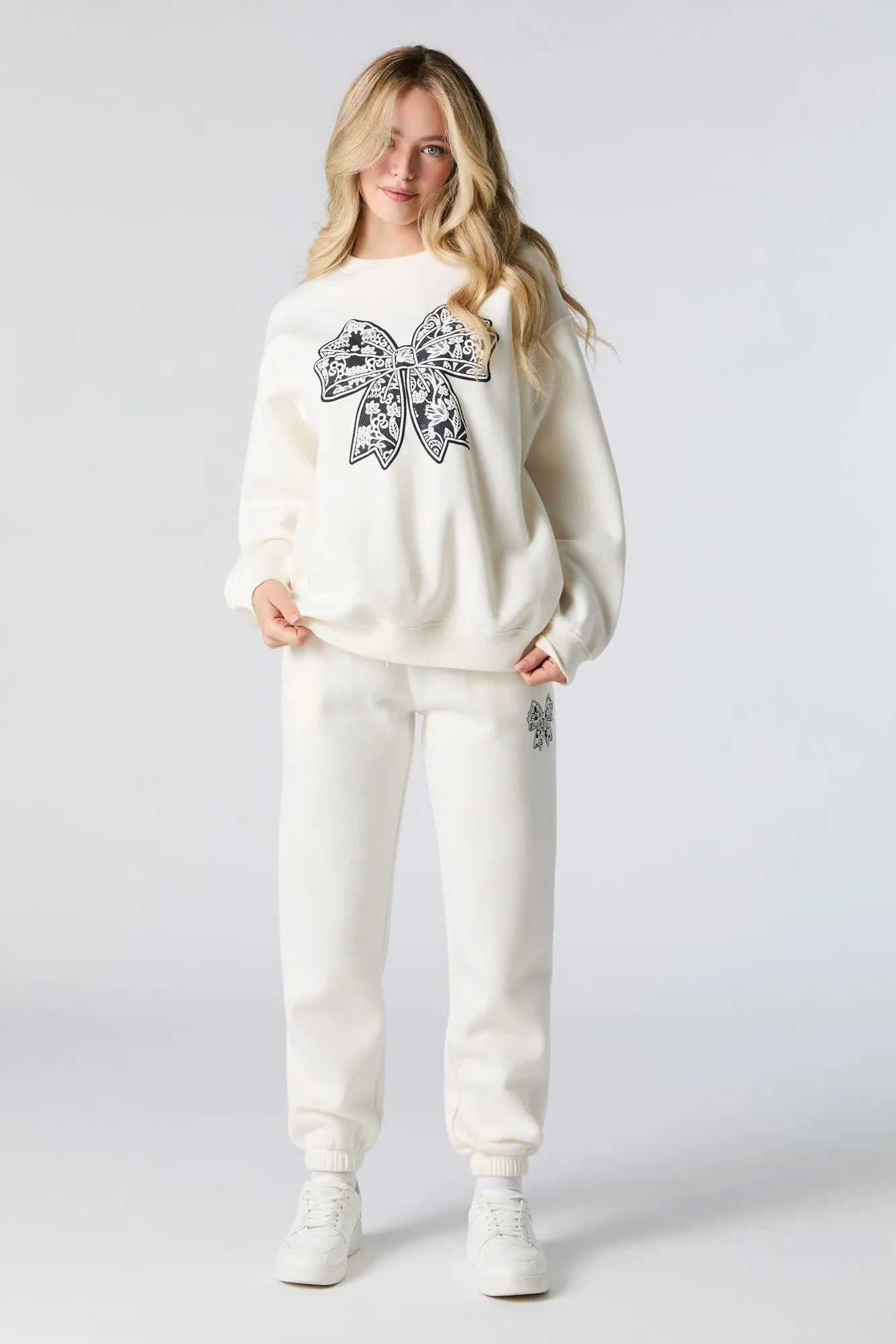 Oversized Graphic Fleece Sweatshirt