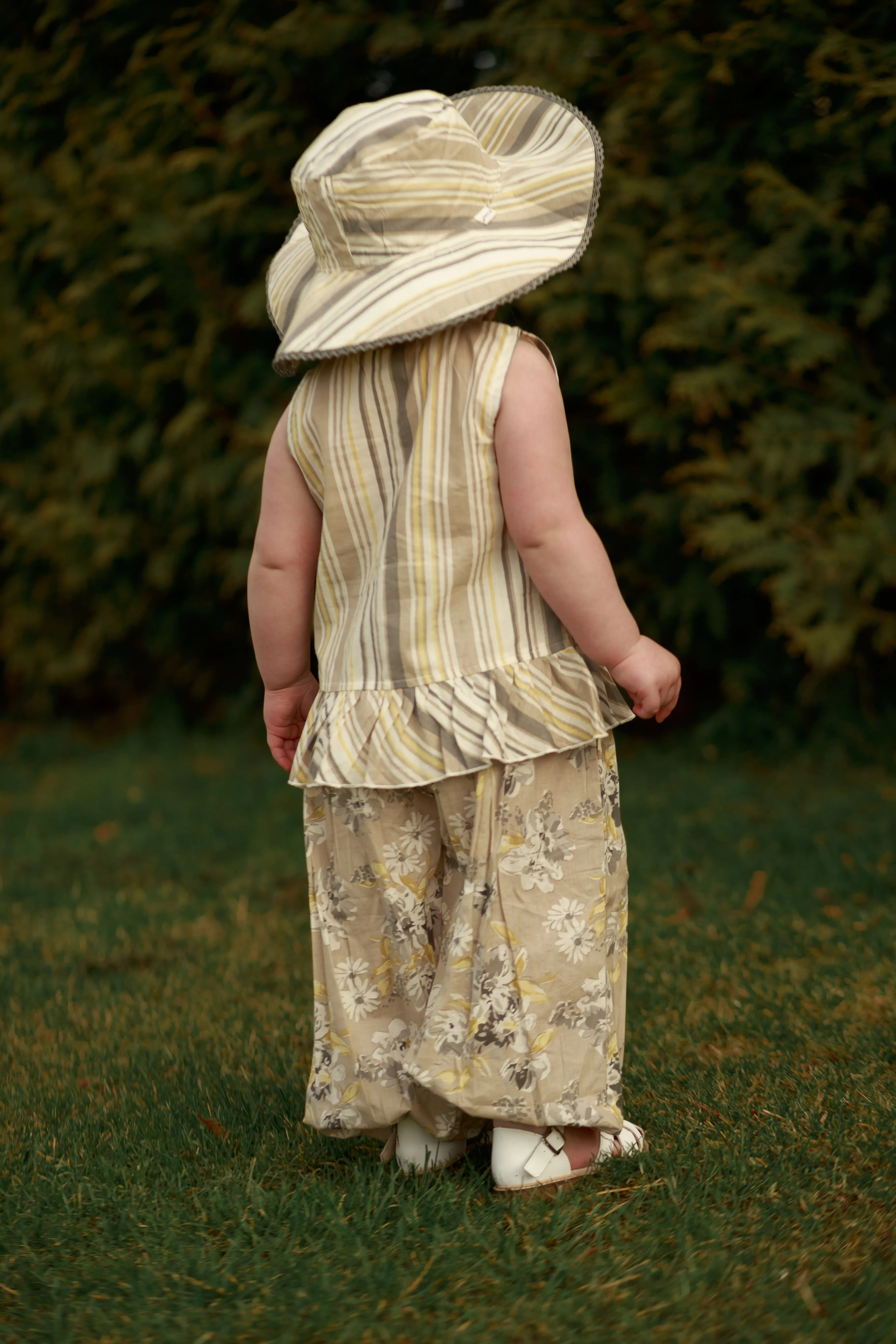 Reversible Brown Floral & stripe Kids' Sun Hat with Lace Detail