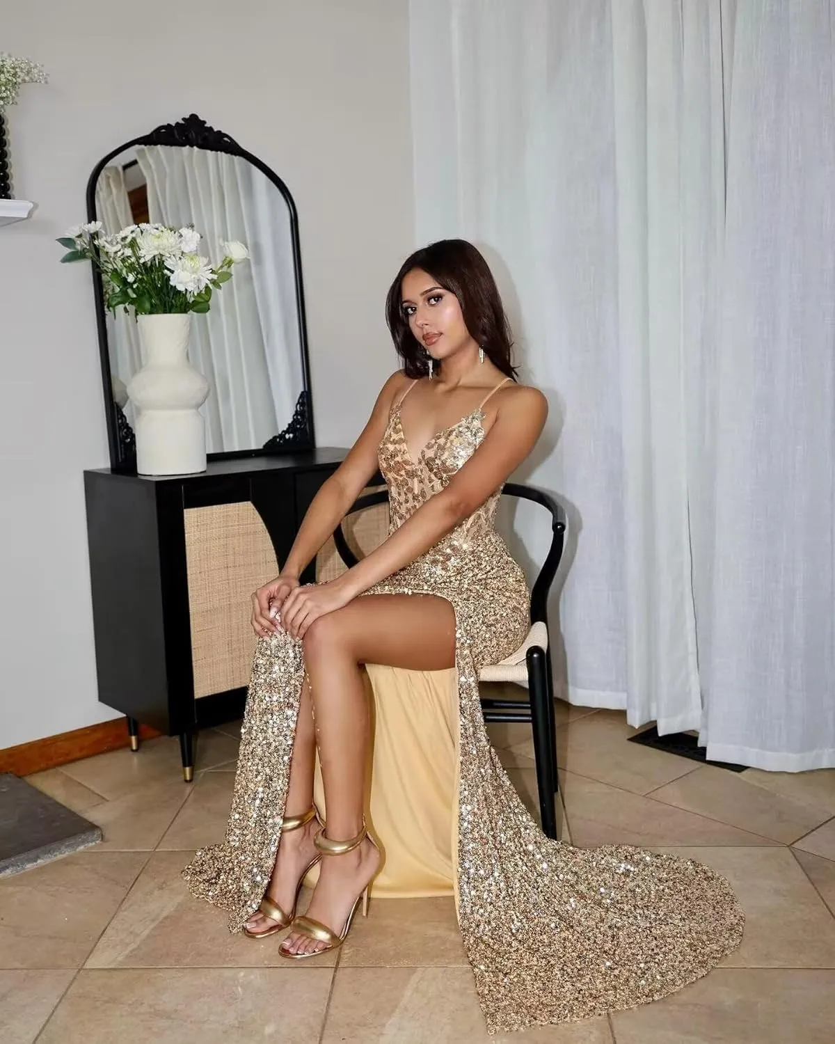 Sparkly Sequin Prom Dresses 2025 Mermaid Long Ball Gown for Women Spaghetti Straps V-Neck Evening Dress with Slit